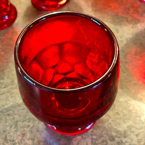 Vintage Ruby glass glasses - Picture 6 of 6